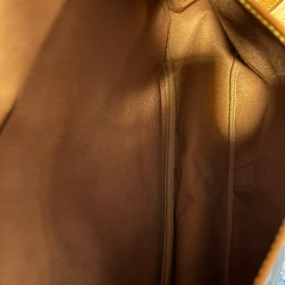 Louis Vuitton Monogram Saumur 35 - Picture 10 of 11